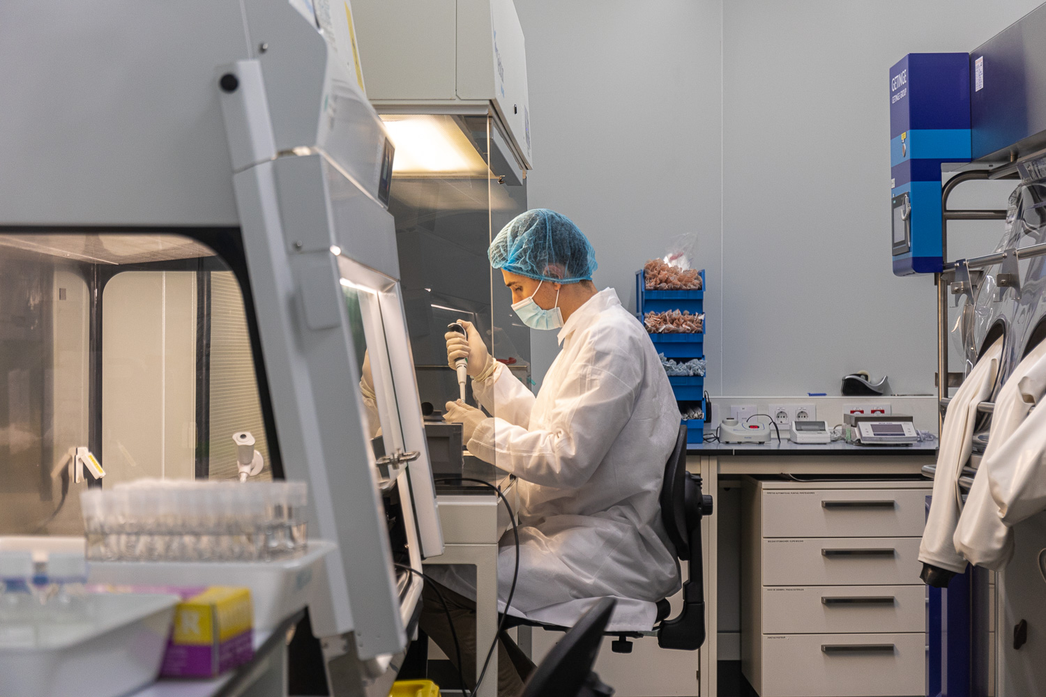 microbiology cleanroom